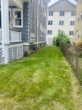 2 Chester St, Unit 1 in Malden, MA - Foto de edificio - Building Photo