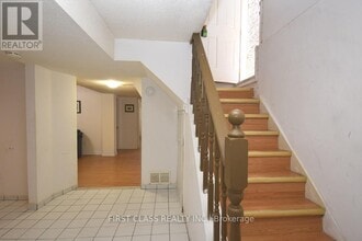 3 Halder Crescent in Markham, ON - Building Photo - Building Photo