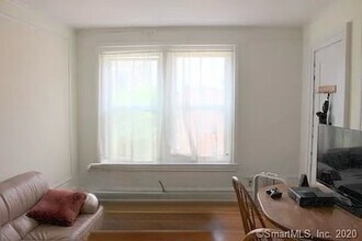 25 High St in New Haven, CT - Foto de edificio - Building Photo