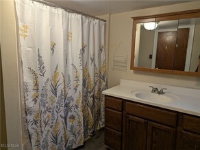 15401 Madison Rd in Middlefield, OH - Building Photo - Building Photo