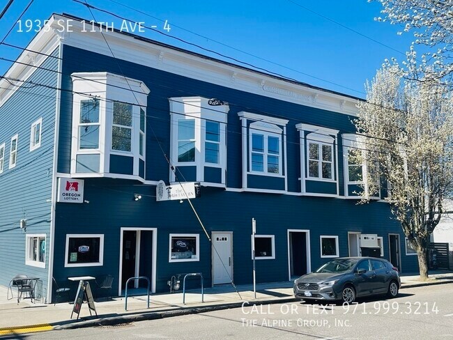 1935 SE 11th Ave in Portland, OR - Building Photo - Building Photo