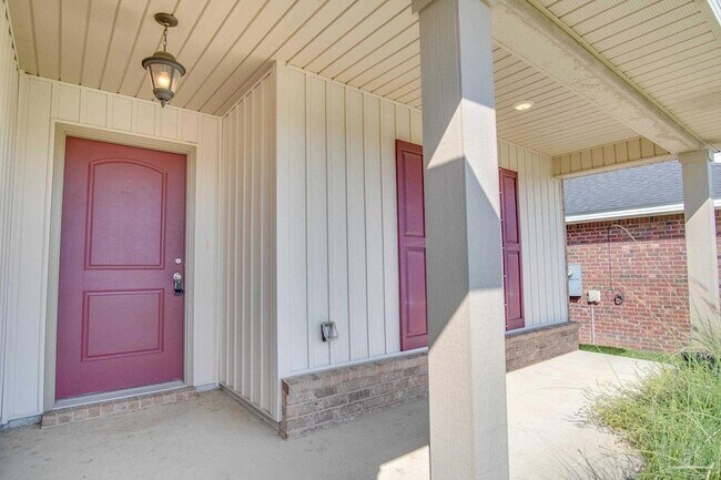 5628 Blue Sky Ct in Milton, FL - Building Photo - Building Photo