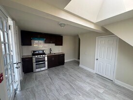 9415 Bustleton Ave in Philadelphia, PA - Building Photo