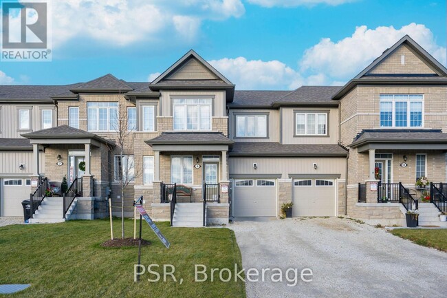9 Stately Dr