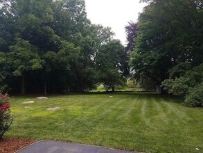 27 Hayden Rowe St, Unit 1 in Hopkinton, MA - Building Photo - Building Photo