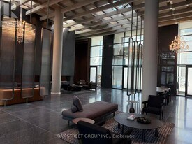 28 Interchange Wy in Vaughan, ON - Building Photo