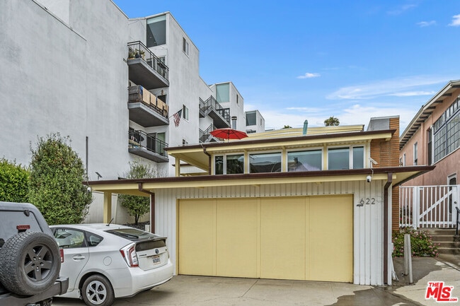622 Esplanade in Redondo Beach, CA - Building Photo - Building Photo