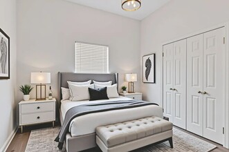 813 W 9th St in Dallas, TX - Building Photo - Building Photo