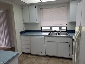 1024 SE 25th Terrace in Cape Coral, FL - Building Photo - Building Photo