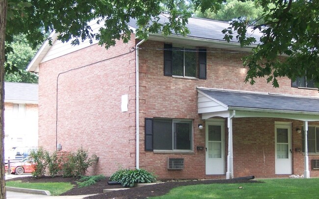 property at 471 Brentwood Dr