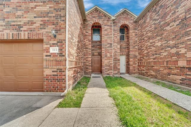 property at 338 Castleridge Dr