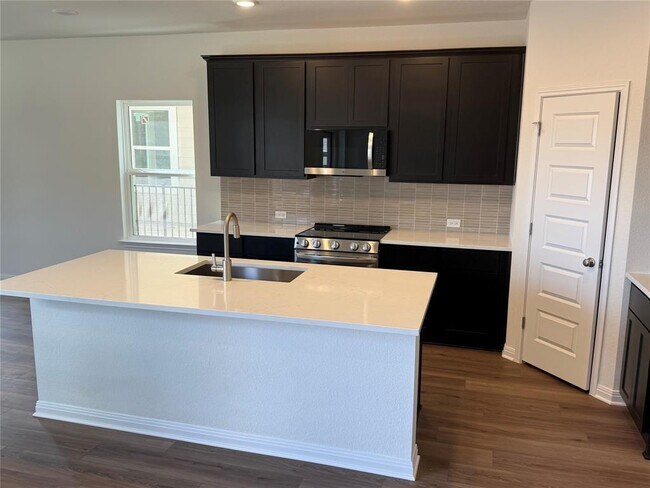 5900 Whisper Crk Dr in Georgetown, TX - Building Photo - Building Photo