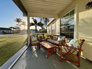 7787 Ridgewood Dr in Greenacres, FL - Building Photo - Building Photo