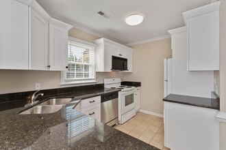 103 Turnbridge Ln in Yorktown, VA - Building Photo - Building Photo