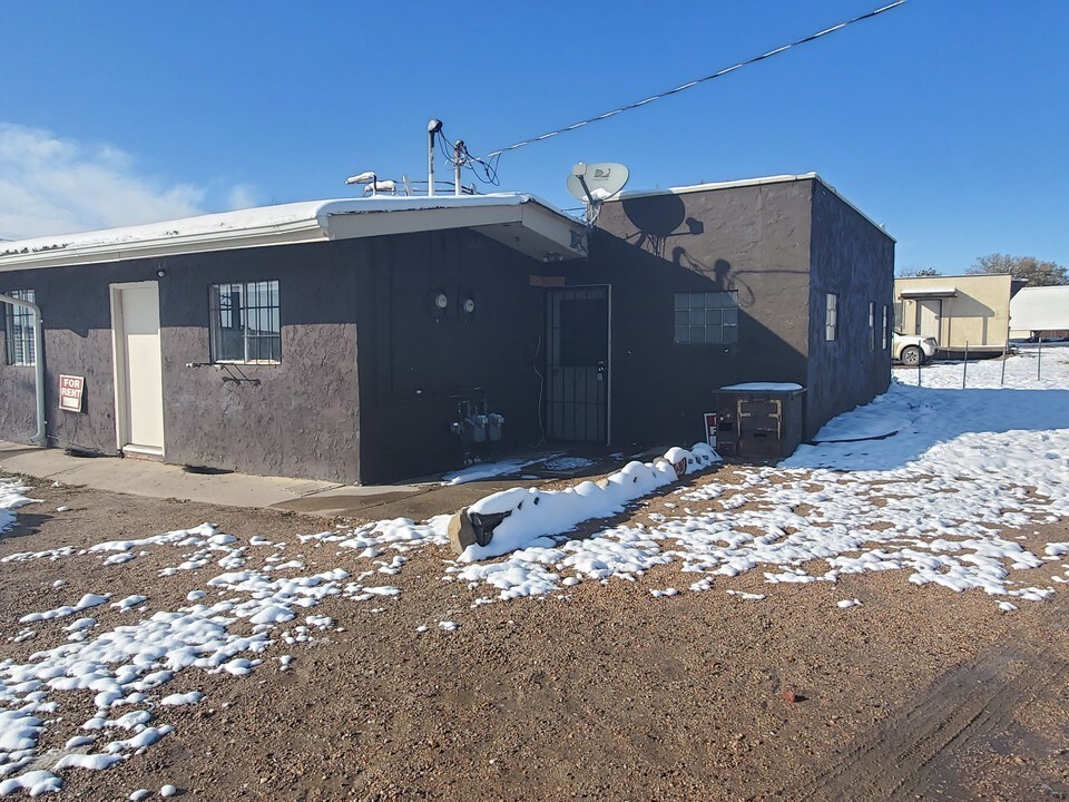 610 Dahlia St in Hudson, CO - Building Photo
