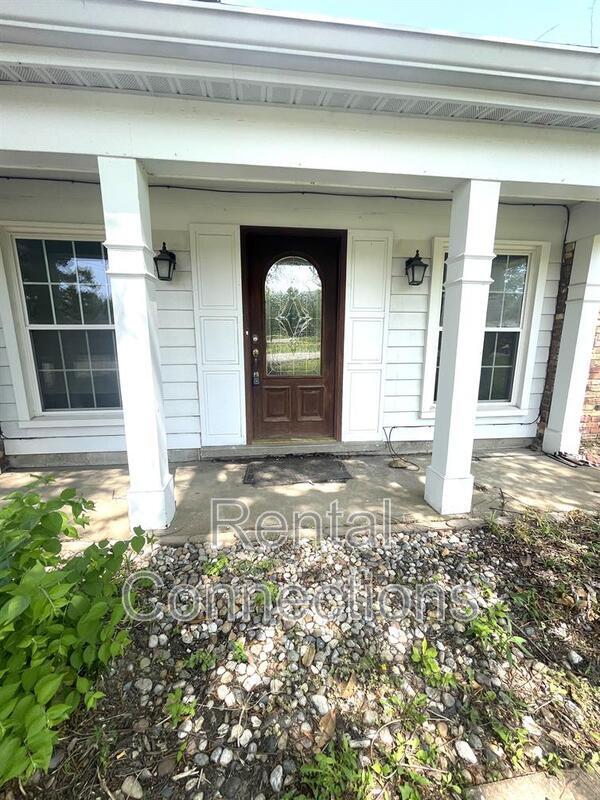 3300 W Hawthorne Ct in Marion, IL - Building Photo - Building Photo