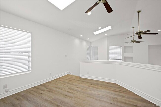 416 Larkspur Ave in Newport Beach, CA - Building Photo - Building Photo