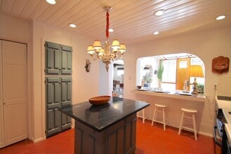 318 San Pasquale Ave NW in Albuquerque, NM - Building Photo - Building Photo