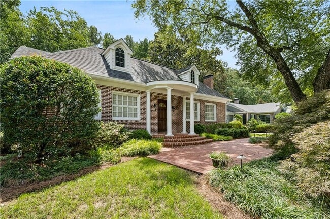 1925 Colland Dr NW in Atlanta, GA - Building Photo - Building Photo
