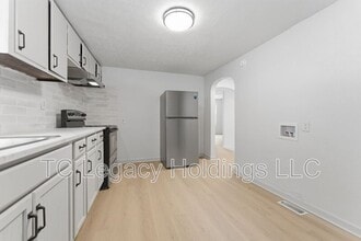 16 Flint St in Clarksburg, WV - Building Photo - Building Photo