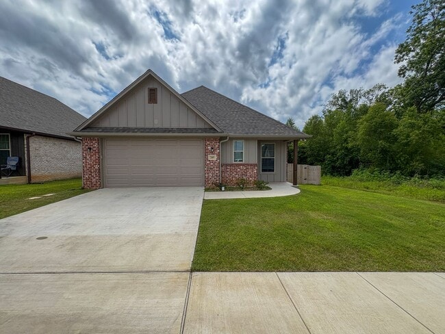 property at 205 Lindsey Ln