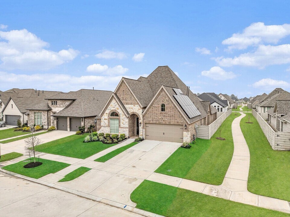 5035 Prairie Gourd Mdw in Manvel, TX - Building Photo