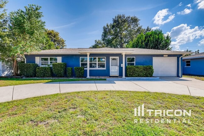 4200 28th Ave N in St. Petersburg, FL - Building Photo - Building Photo