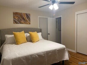 2201 Shady Ln Dr NW in Huntsville, AL - Building Photo - Building Photo