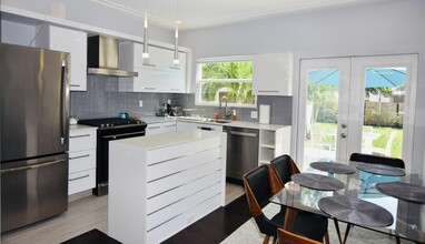 806 Park Pl in West Palm Beach, FL - Building Photo - Building Photo