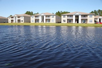 Crystal Lake in Pensacola, FL - Building Photo - Building Photo