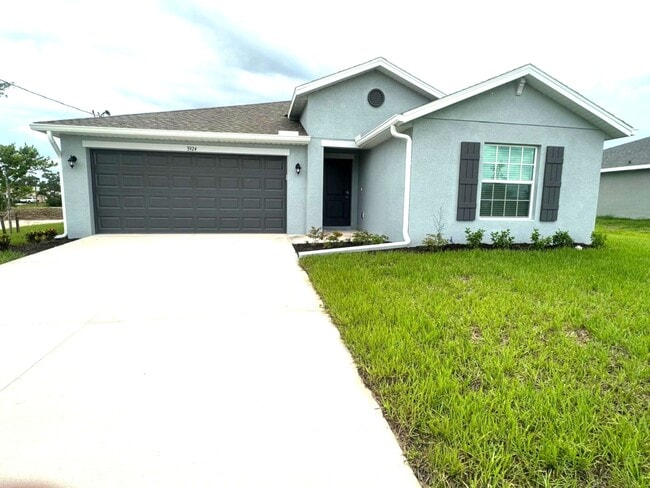 3924 NE 17th Ave in Cape Coral, FL - Building Photo - Building Photo