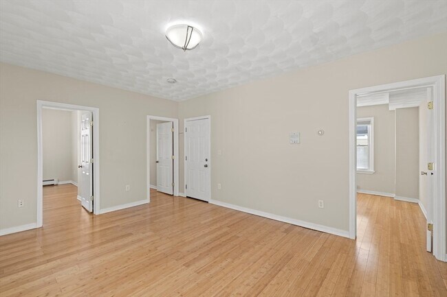 88 Pearl St, Unit 2 in Somerville, MA - Building Photo - Building Photo