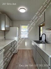 207 Rita St in Lansing, MI - Building Photo - Building Photo