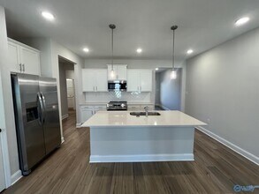 3142 Mead Wy SE in Decatur, AL - Building Photo - Building Photo