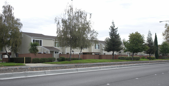 4605-4637 Fanwood Ter in Fremont, CA - Foto de edificio - Building Photo