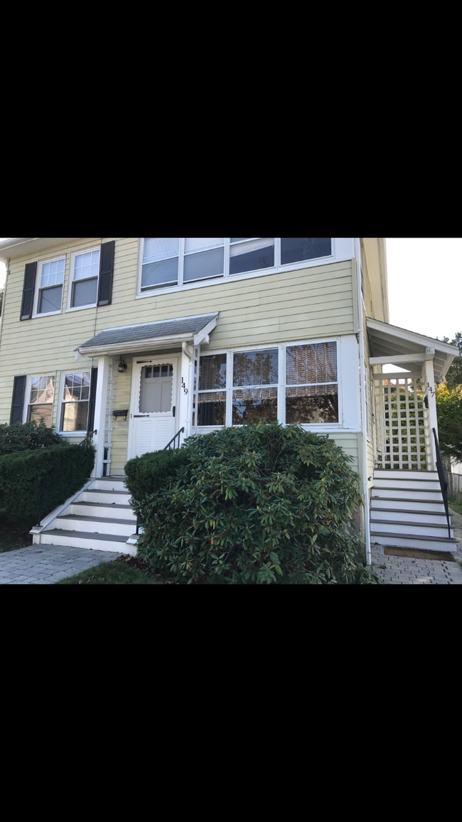 147 Farrington St, Unit 2nd floor