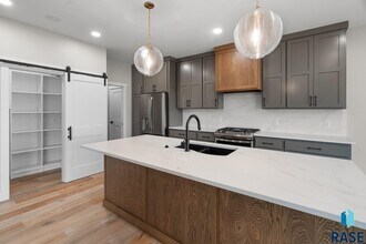 1137 N Thompson Ave in Tea, SD - Building Photo - Building Photo