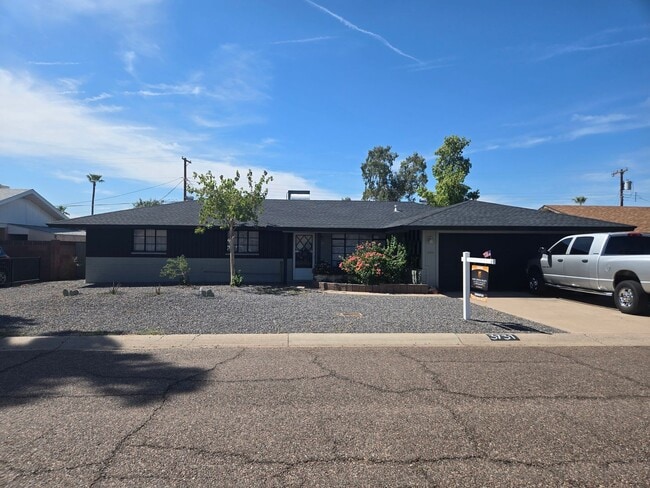 3731 W Fleetwood Ln in Phoenix, AZ - Building Photo - Building Photo