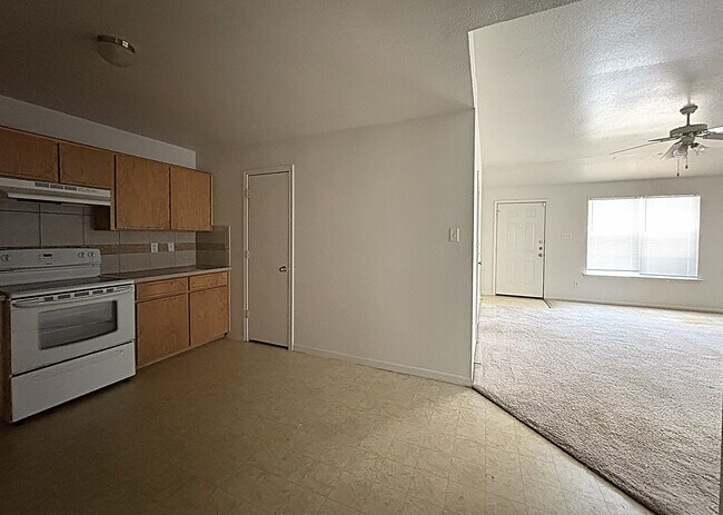 408 W Dale Ave in Nolanville, TX - Building Photo - Building Photo