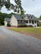 1415 Ballentine Ave in Hartsville, SC - Building Photo - Building Photo