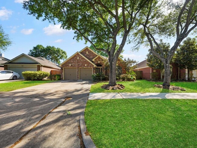 property at 7211 Bethany Bay Dr