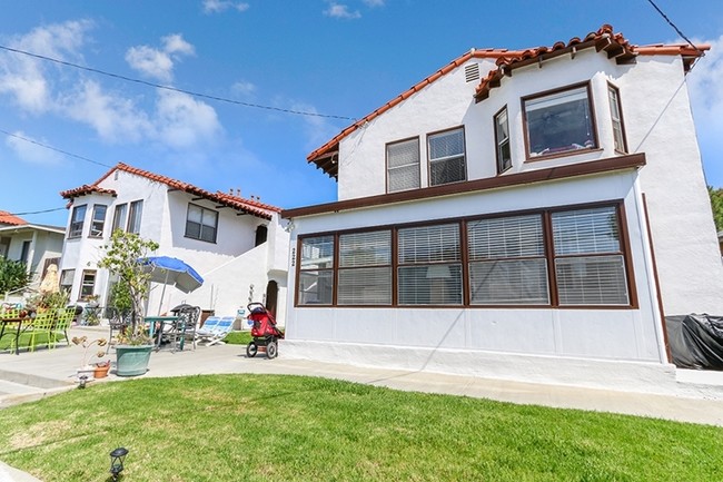 222 W Marquita in San Clemente, CA - Building Photo - Building Photo