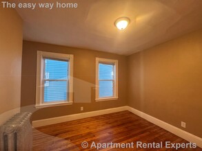 42 Calvin St in Somerville, MA - Building Photo - Building Photo