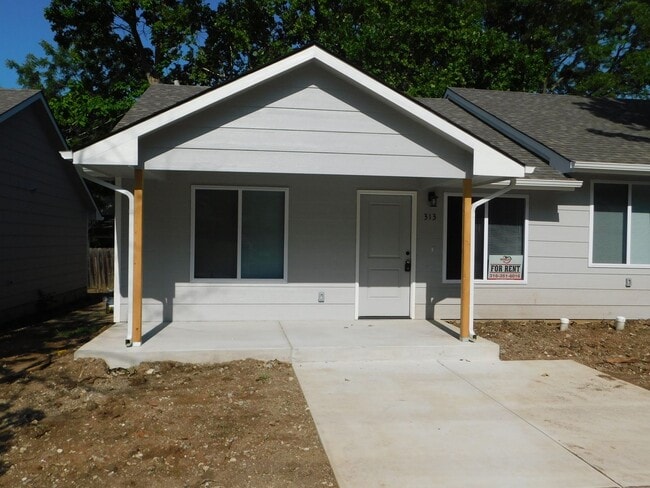 property at 313 S Taylor St
