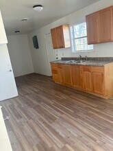 209 Redbud Ave in Lubbock, TX - Building Photo - Building Photo