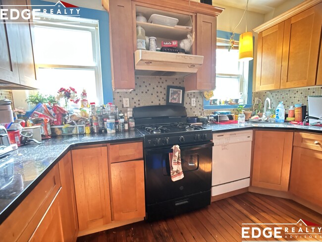 5 Mapleton St, Unit 1