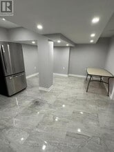 75 McCague Ave. in Richmond Hill, ON - Building Photo - Building Photo