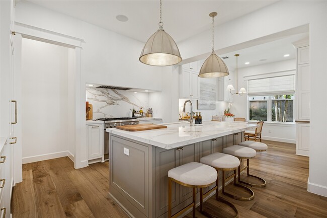 property at 2031 Sheridan St