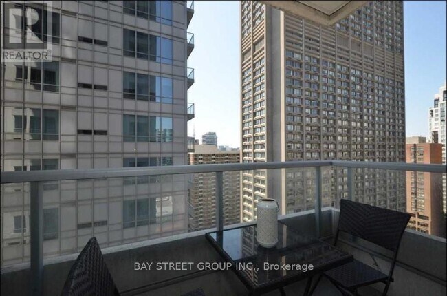 35 Balmuto St in Toronto, ON - Building Photo - Building Photo