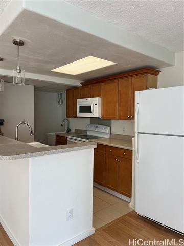 property at 320 ?Ohua Ave